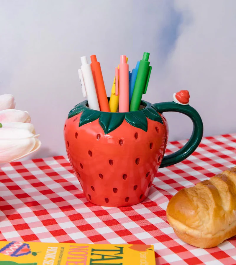 Mug fraise en céramique - Image 3